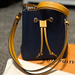 Louis Vuitton Neo Neo BB handbag